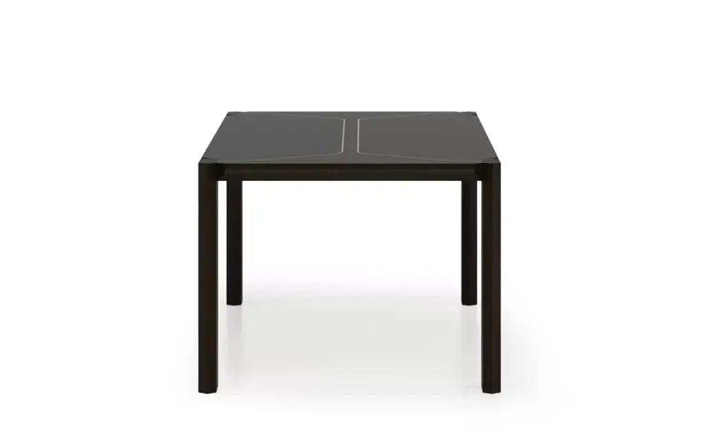 TABLE A MANGER NOVA