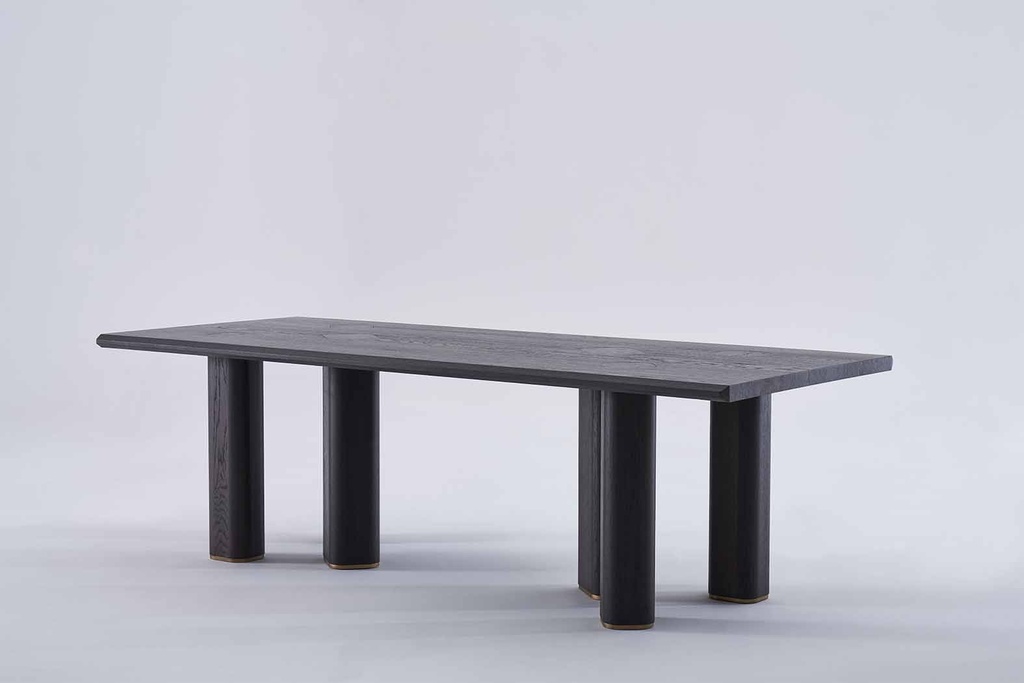 TABLE A MANGER GAMMA